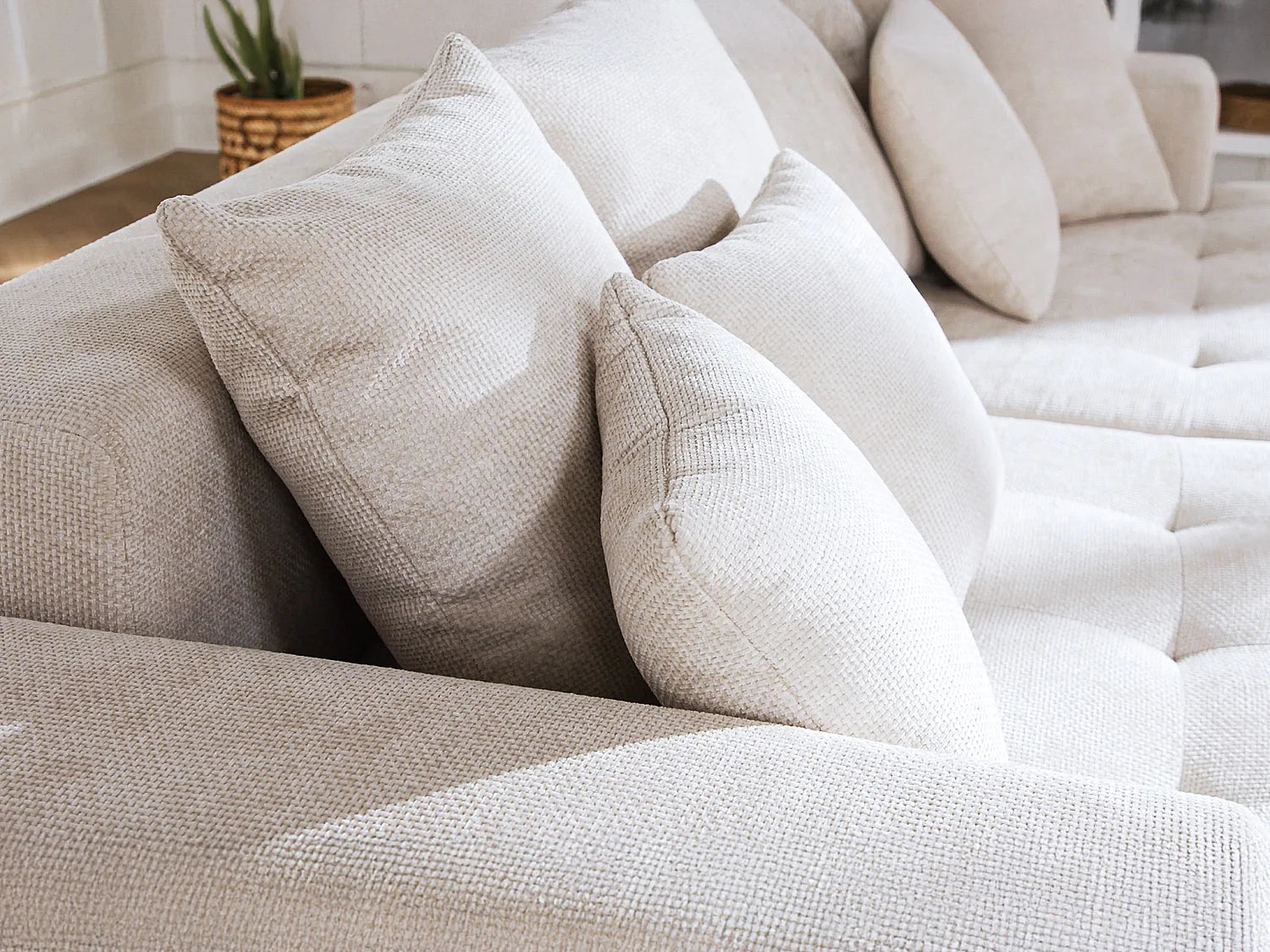 Canapé Bubble 4 places avec assise profonde beige - MOTINO